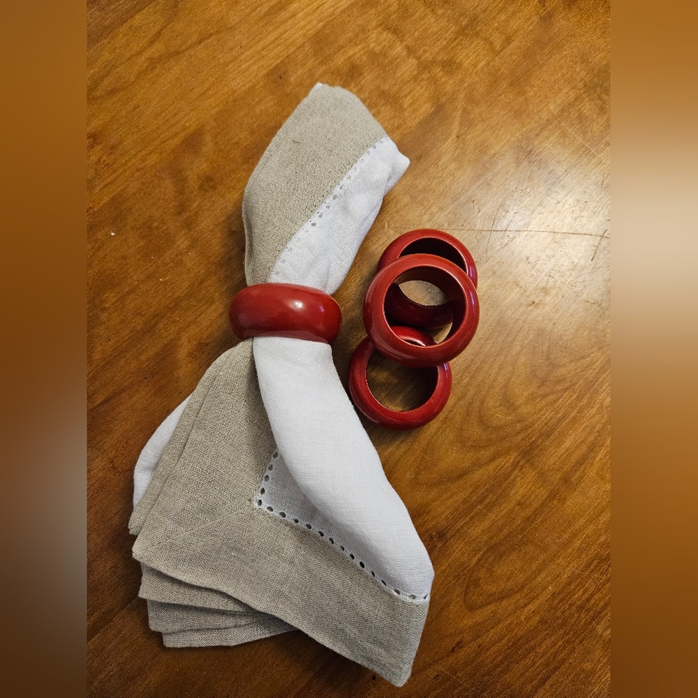 Red Vintage Wooden Napkin Ring Set Of 8